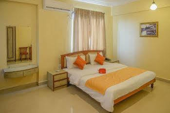 Oyo Apartments Vagator Beach Road Exterior foto
